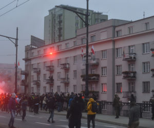 Narodowcy palili Warszawę