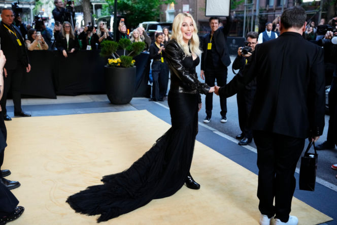 Met Gala należała do niej! Cher udowodniła, że czas się jej nie ima