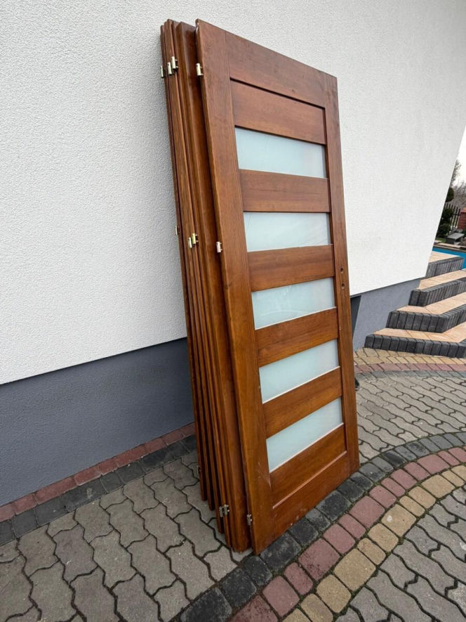 Rozbita szajka włamywaczy – zdjęcia z akcji i przeszukań w Dąbowie Tarnowskiej