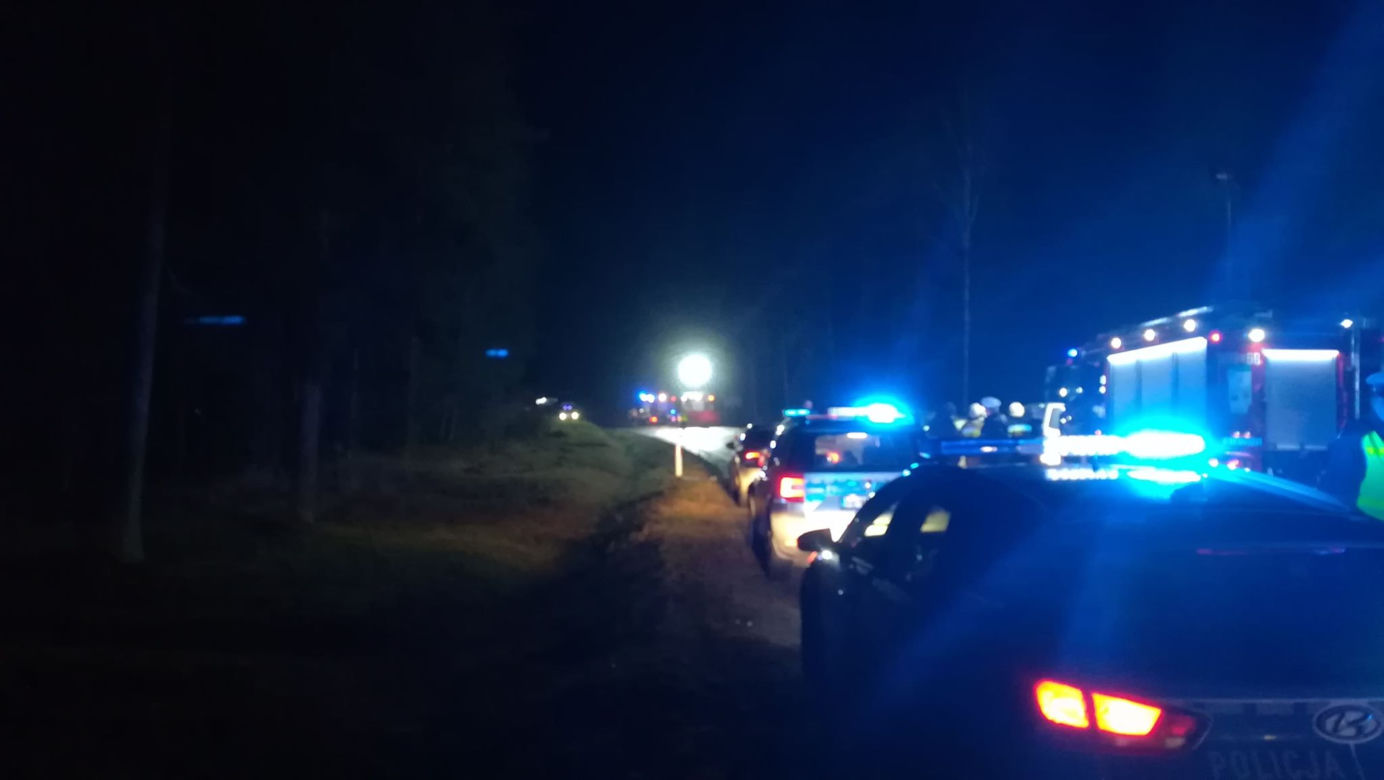 Katrynka. Czołowe zderzenie na DK 8. Dwie osoby nie żyją [ZDJĘCIA]