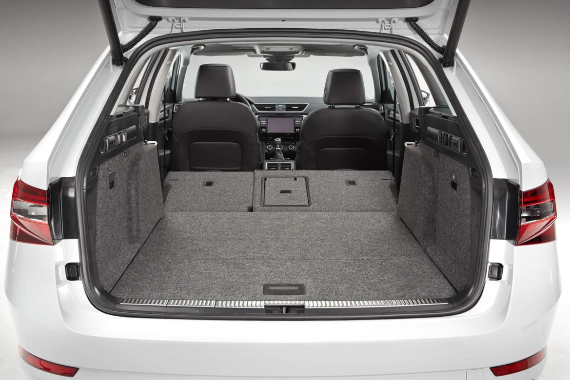 Skoda Superb Combi trzecia generacja
