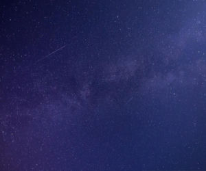 Wspólne podziwianie nocnego nieba