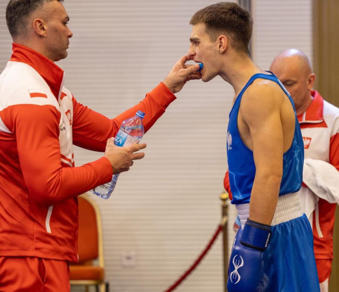Utalentowany bokser z Torunia Borys Płachta przywiózł medal z Czarnogóry