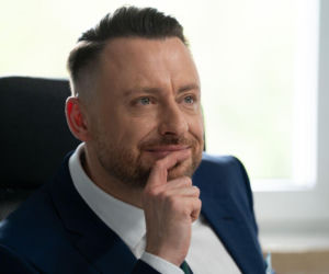 Barwy szczęścia, odcinek 3427: Wilk wyjdzie z aresztu po wpłaceniu kaucji! Obmyśli nowe oszustwo na budowie osiedla - ZDJĘCIA
