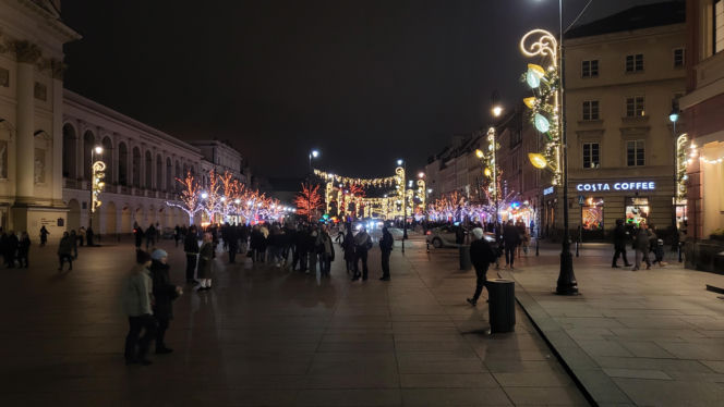 W Warszawie rozbłysła świąteczna iluminacja