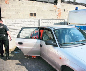 Ojciec zostawił Olesia w aucie na słońcu