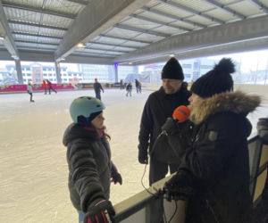 Kryte lodowisko przy Hali Urania