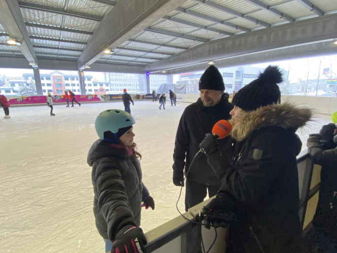Kryte lodowisko przy Hali Urania
