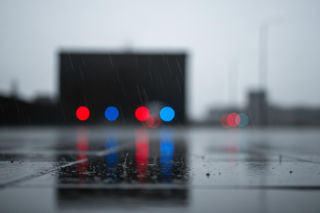 Rosyjski dron uderzył w dom pod Kijowem. Kto uratował 4-latkę z płonącego mieszkania?