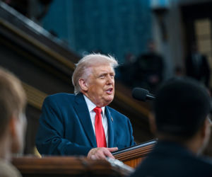 Wojna do całkowitego upadku reżimu. Czy Iran jest w stanie przetrwać ataki USA i Izraela?