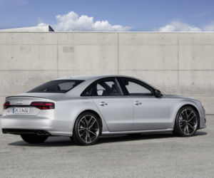 Audi S8 plus