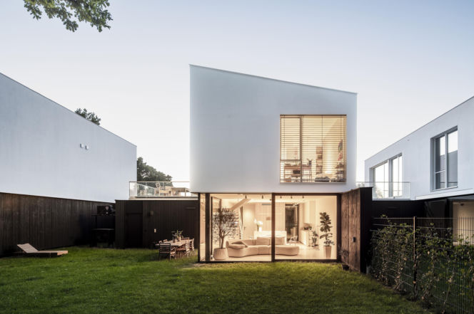 Natura Konstancin – osiedle 22 domów jednorodzinnych z pompą ciepła i systemem Smart Home