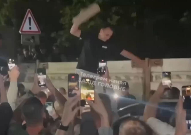 Bunt we Lwowie! Nie chcą poboru do wojska, zamieszki na ulicach