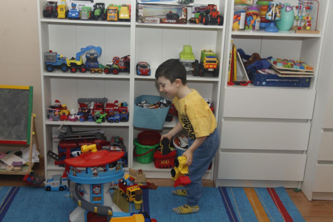 Matka porzuciła śmiertelnie chorego Szymka. 5-latek słabnie z dnia na dzień