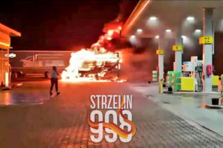 Groźny pożar na stacji benzynowej. Z busa niewiele zostało [ZDJĘCIA]