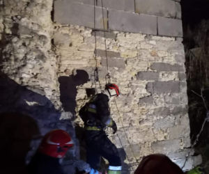 Wspinał się na zamek w Iłży i spadł. Sam zadzwonił po pomoc