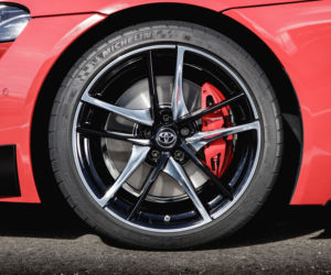 Toyota GR Supra w kolorze Renaissance Red