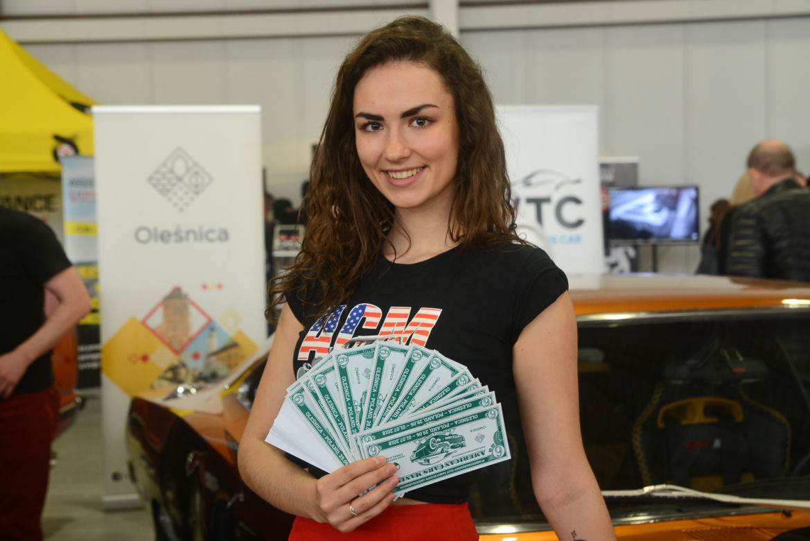 Hostessy na targach Poznań Motor Show 2018