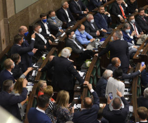Kukiz zmieszany z błotem! Posłowie opozycji tego mu nie darują