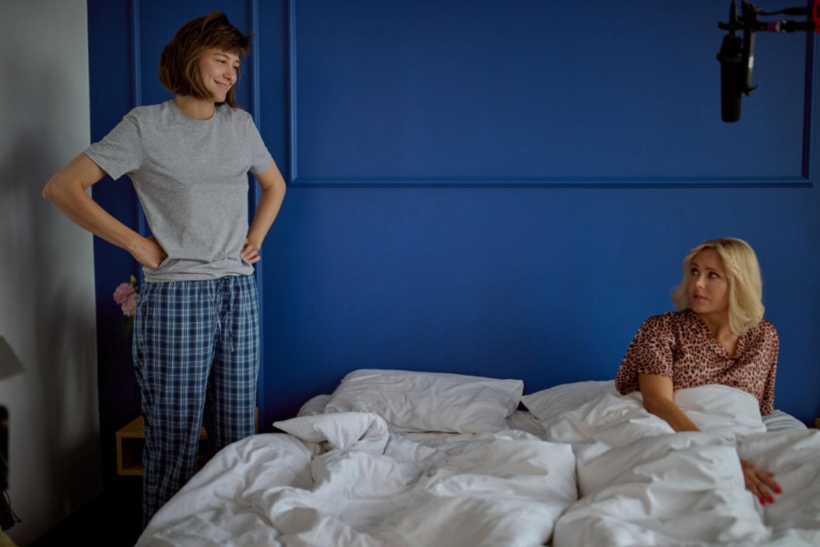 Na Wspólnej odc. 4135. Brygida (Maja Wolska), Ilona (Anna Samusionek)