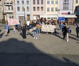 Protest w Grudziądzu, przeciwko agresji i dyskryminacji rasowej w Ameryce