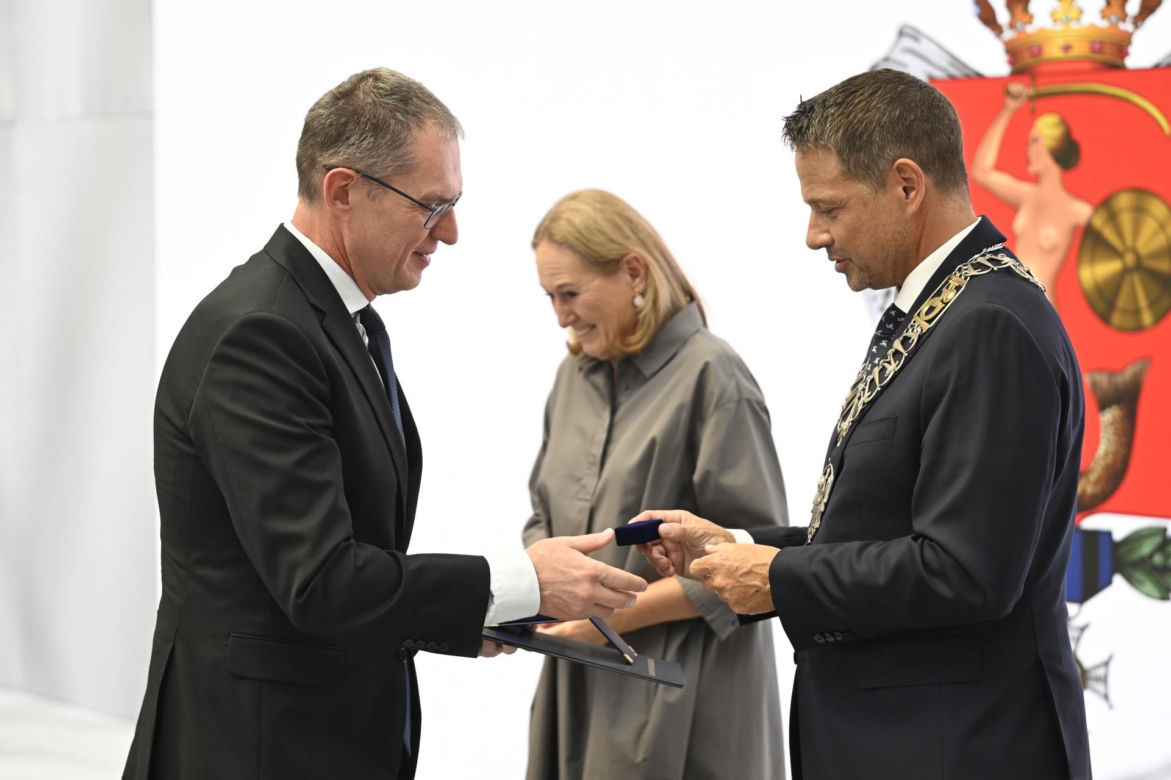 Warszawa uhonorowała Andrzeja Poczobuta. Wzruszające słowa po odebraniu odznaki Honorowego Obywatela