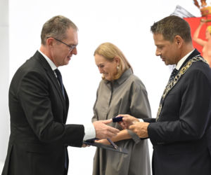 Warszawa uhonorowała Andrzeja Poczobuta. Wzruszające słowa po odebraniu odznaki Honorowego Obywatela