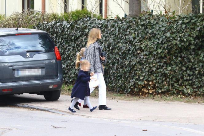 Kasia Tusk z córkami z koszyczkiem przyjechali do Donalda