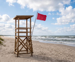 Sinice Dąbki. Czy w Dąbkach można się kąpać 20.08? Flaga, warunki pogodowe