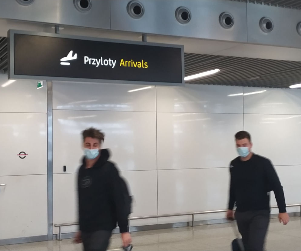 Pasażerowie z Włoch przebadani na lotnisku w Krakowie. Chodzi o koronawirus