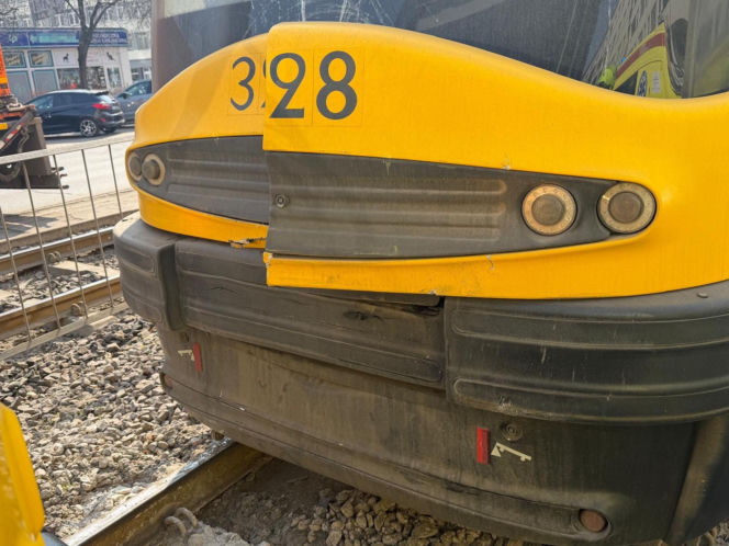 Zderzenie dwóch tramwajów na Ochocie. Są ranni