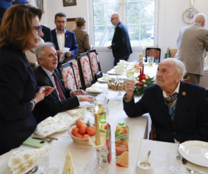 Małgorzata Kidawa-Błońska wpadała na wigilię w Skolimowie. Wzruszające sceny [ZDJĘCIA]