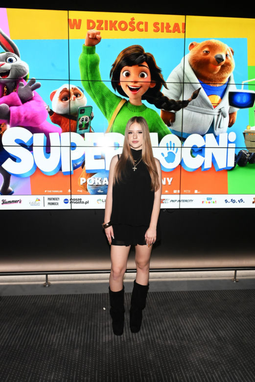 Premiera "Supermocni"