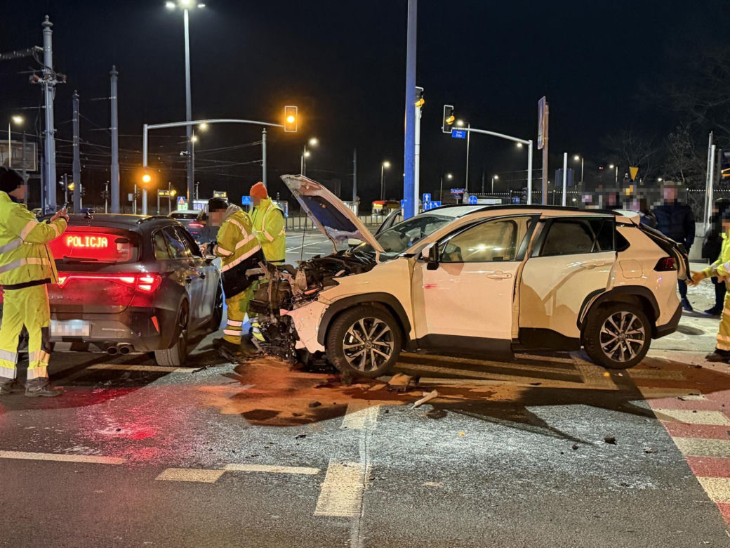Wypadek na Rondzie Żaba w Warszawie