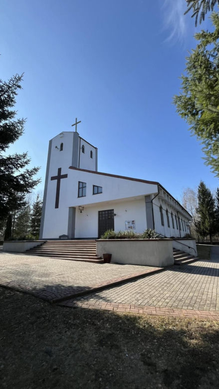 Proboszcz apeluje do wiernych, by w upały zostali w domach. „To nie jest grzech”