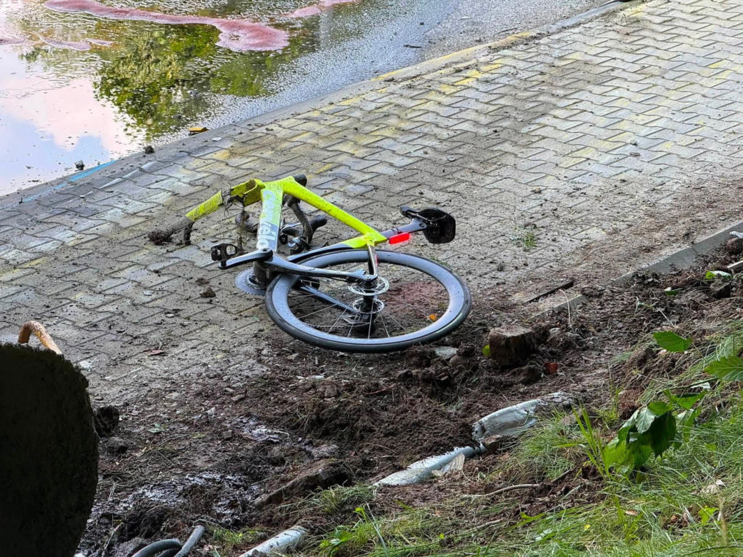 Betoniarka zmiażdżyła rowerzystkę. Wypadek w Czernichowie