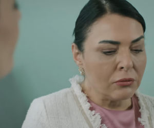 Panna Młoda, odcinek 18.. Derya, Mukadder