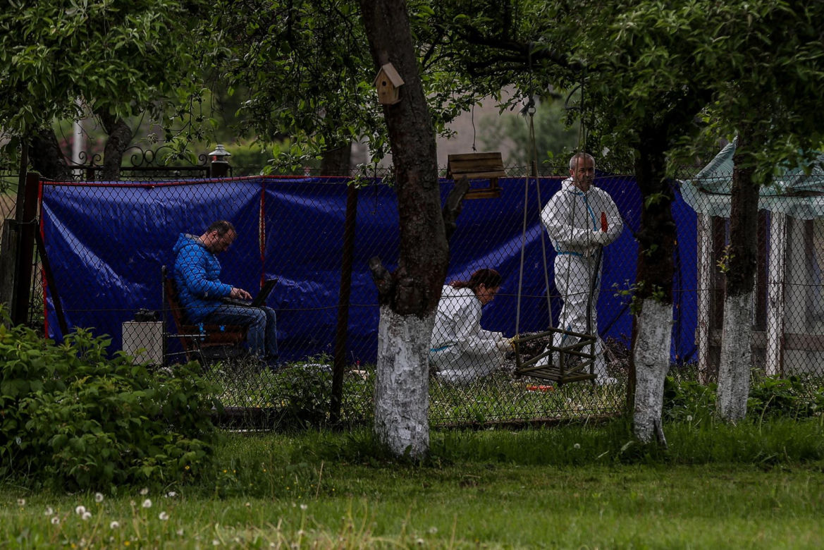 Zabiła córeczki we śnie, kamera nagrała jak pal je w ognisku 