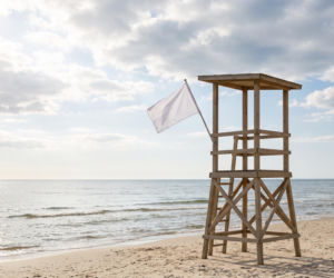 Sinice Gdynia. Czy w Gdyni można się kąpać 04.08? Flaga, warunki pogodowe