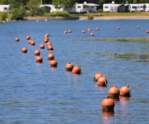 Rozpoczęło się znakowanie szlaków żeglownych warmińsko-mazurskiego. Do zamontowania kilkaset boi i znaków!