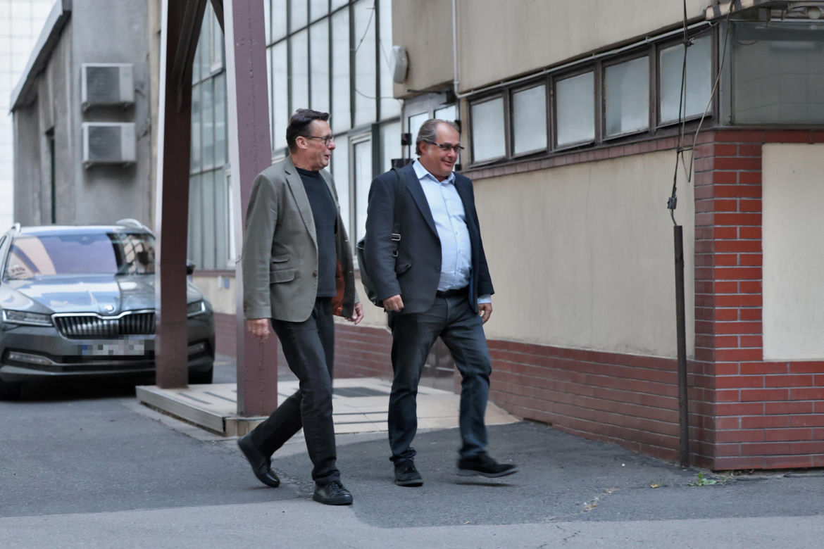 Spotkanie polityków PiS w siedzibie na ul.Nowogrodzkiej