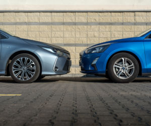 Ford Focus Sedan 1.0 EcoBoost 125 KM 6MT vs. Toyota Corolla Sedan 1.8 Hybrid 122 KM CVT