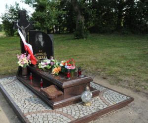 Tak wygląda grób Leppera w 8 rocznicę śmierci