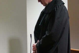 Drzwi przycięły mu nóżkę, tramwaj przeciągnął ciało po torowisku. Finał głośnej sprawy w sądzie w Warszawie