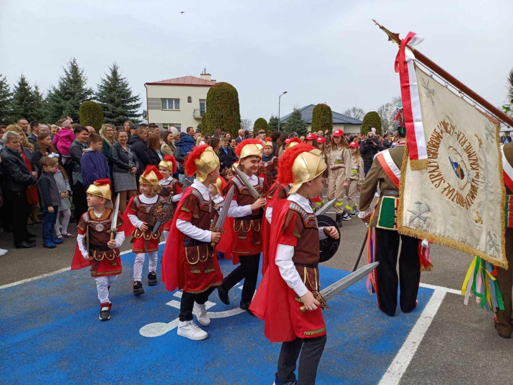 Wielkanocna parada Turków w Tryńczy