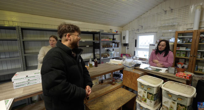 Jawor wykupił cały sklep zoologiczny