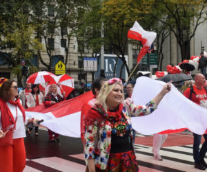 Deszcz ich nie zatrzymał. Te zdjęcia Parady Pułaskiego przejdą do historii