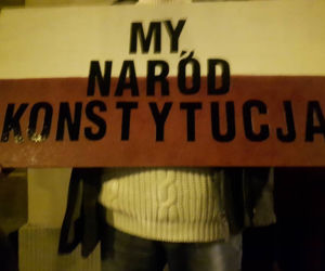 Na plac Dąbrowskiego przyszło kilka tysięcy łodzian