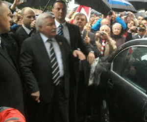 Pogrzeb Andrzeja Leppera - Lech Wałęsa na pogrzebie Leppera