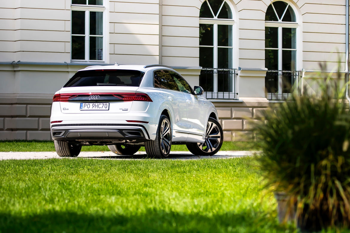Audi Q8 50 TDI quattro tiptronic 
